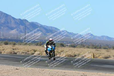 media/Jan-12-2025-CVMA (Sun) [[be1d2b16e3]]/Race 2-Supersport Middleweight/